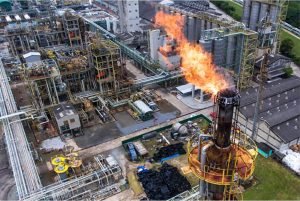 application of flare in Oil refinery plant