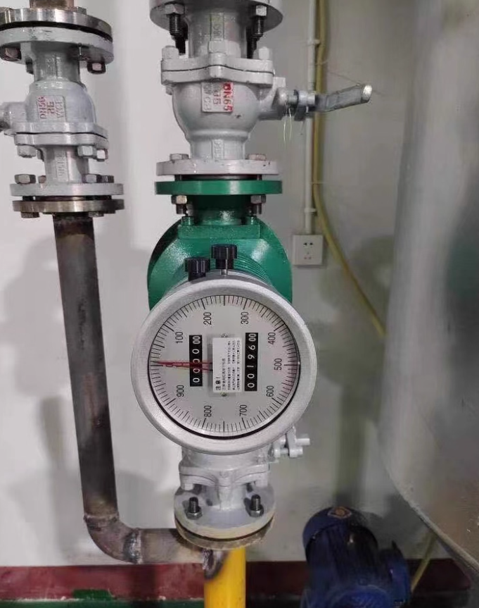 Mechanical flow meter by oval gear flow meter